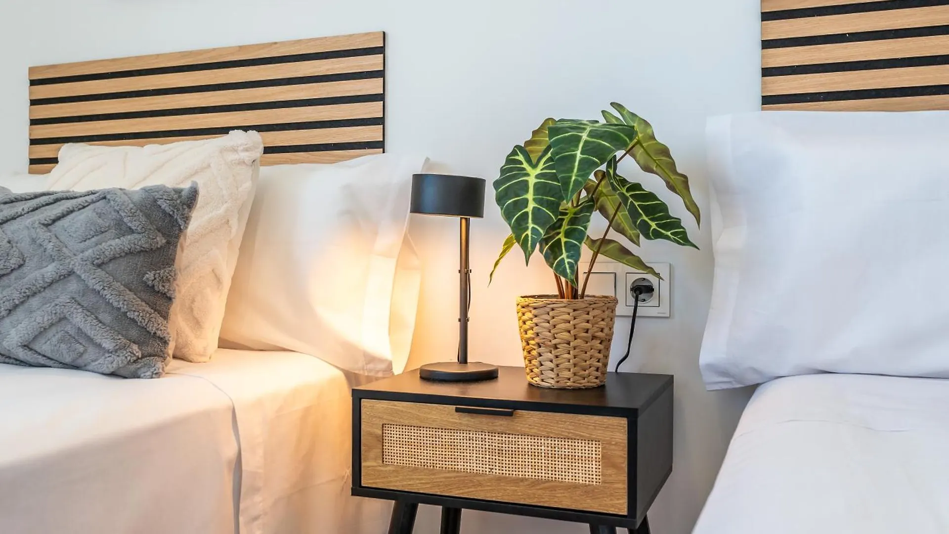 Xpce Urban 12 Malaga Skyline - Parking Free Apartment